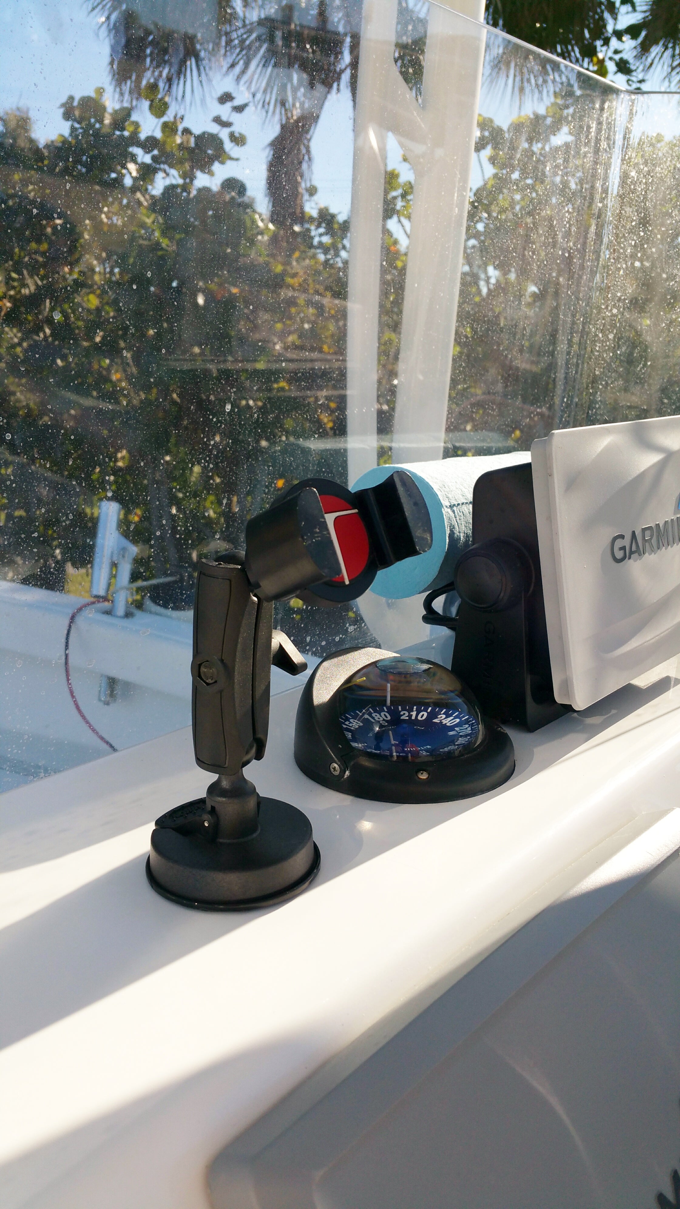 Auto/Truck & Marine Suction Cup Mount